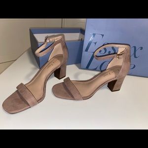 Essex Lane El Saria Taupe Heel